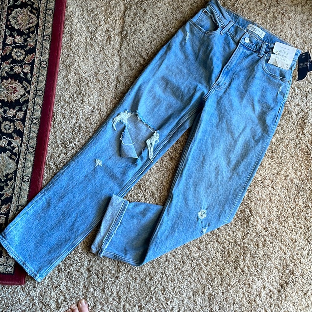 Abercrombie "The 90's Straight" Ultra High rise jeans